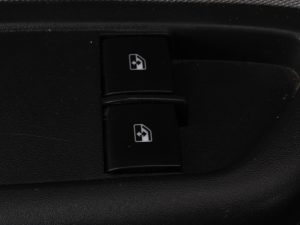 CHEVROLET ONIX LT 1.0 MT 2018