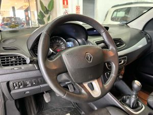 RENAULT FLUENCE DYNAMIQUE 2.0 MT EXTRA FULL 2011