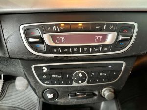 RENAULT FLUENCE DYNAMIQUE 2.0 MT EXTRA FULL 2011