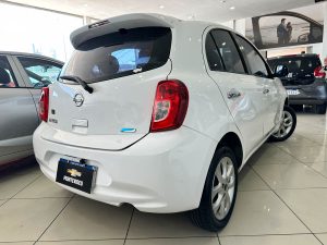 NISSAN MARCH ADVANCE 1.6 EXTRA FULL MT 2015