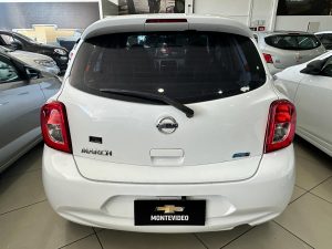 NISSAN MARCH ADVANCE 1.6 EXTRA FULL MT 2015