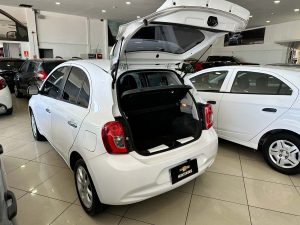 NISSAN MARCH ADVANCE 1.6 EXTRA FULL MT 2015