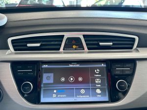 GEELY EMGRAND X7 SPORT 4X2 AT 2.4 EXTRA FULL 2018