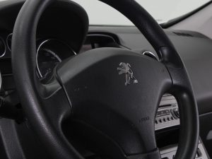 PEUGEOT 308 BK ACCESS 1.4 MT 2012