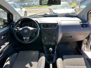 VOLKSWAGEN SURAN HIGHLINE 1.6 MT 2012