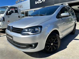 VOLKSWAGEN SURAN HIGHLINE 1.6 MT 2012