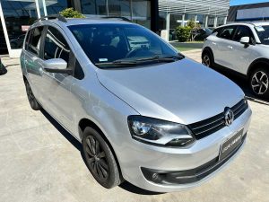 VOLKSWAGEN SURAN HIGHLINE 1.6 MT 2012