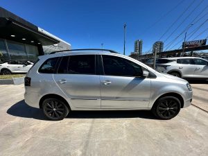 VOLKSWAGEN SURAN HIGHLINE 1.6 MT 2012