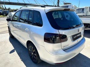 VOLKSWAGEN SURAN HIGHLINE 1.6 MT 2012