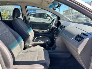 VOLKSWAGEN SURAN HIGHLINE 1.6 MT 2012