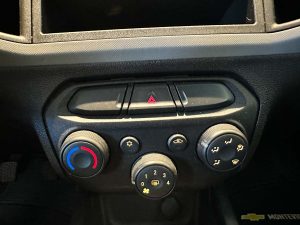 CHEVROLET ONIX JOY LT 1.0 FULL 2018