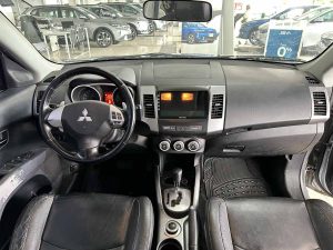 MITSUBISHI OUTLANDER V6 AT 3.0 4X4 7 PASAJEROS JAPON 2009