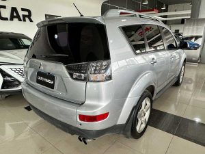 MITSUBISHI OUTLANDER V6 AT 3.0 4X4 7 PASAJEROS JAPON 2009