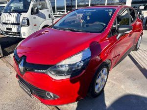RENAULT CLIO IV AUTHENTIQUE 1.2 HATCH 2015
