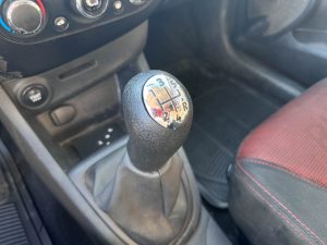 RENAULT CLIO IV AUTHENTIQUE 1.2 HATCH 2015