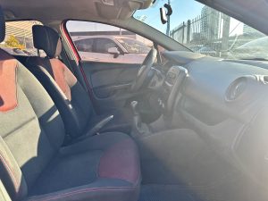 RENAULT CLIO IV AUTHENTIQUE 1.2 HATCH 2015