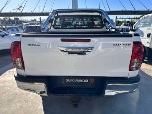 TOYOTA HILUX SR 4X4 MT 2.5 DIESEL 2017