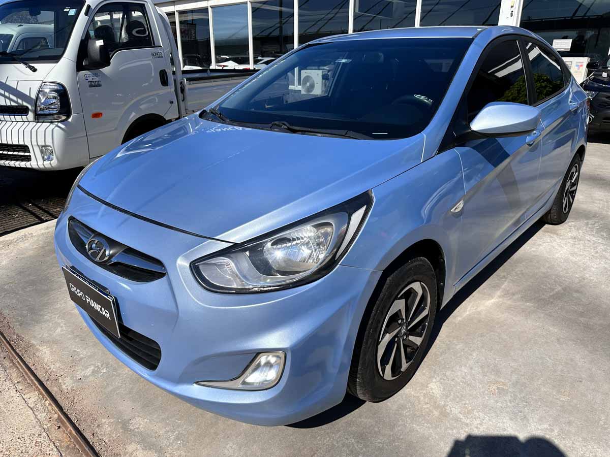 HYUNDAI ACCENT 1.4 GL FULL SEDAN 2014
