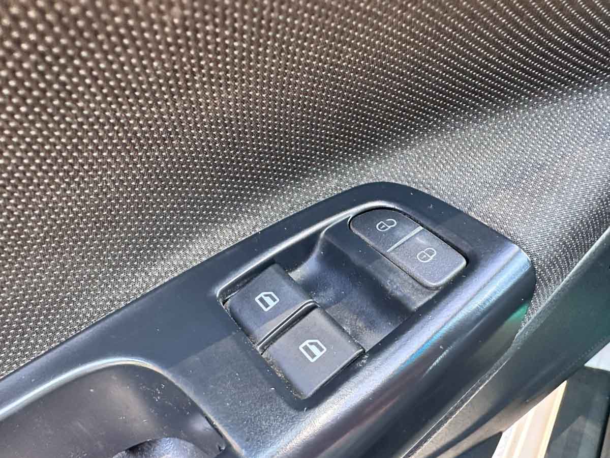 VOLKSWAGEN GOL SEDAN 1.6 POWER FULL 2017