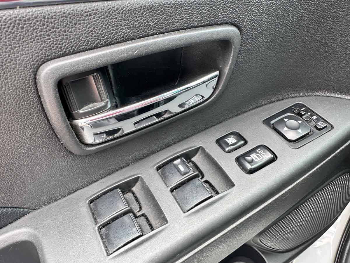 MITSUBISHI ASX AT 4X4 EXTRA FULL 5PTS 2017