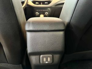 CHEVROLET ONIX PREMIER AT 1.0Turbo CH.MONTEVIDEO 2025 0KM
