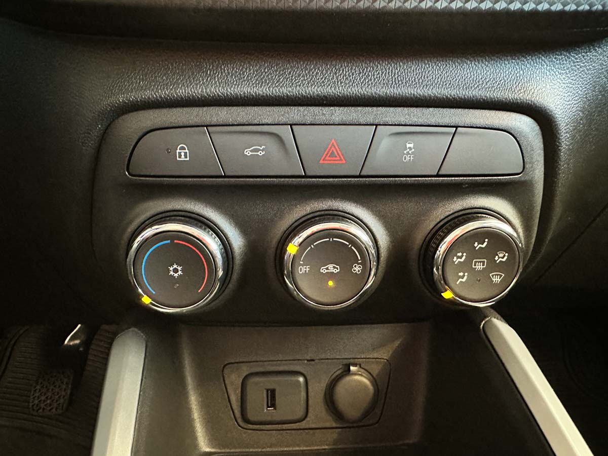 CHEVROLET ONIX LTZ 1.0TURBO 6 AIRBAGS 2025 0km