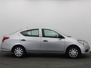 NISSAN VERSA DRIVE 1.6 MT 2019