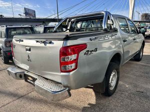 MITSUBISHI L200 GL 2.4 DC 4X4 MT 2017