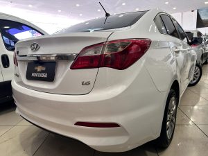 HYUNDAI HB20S 1.6 COMFORT PLUS 2018