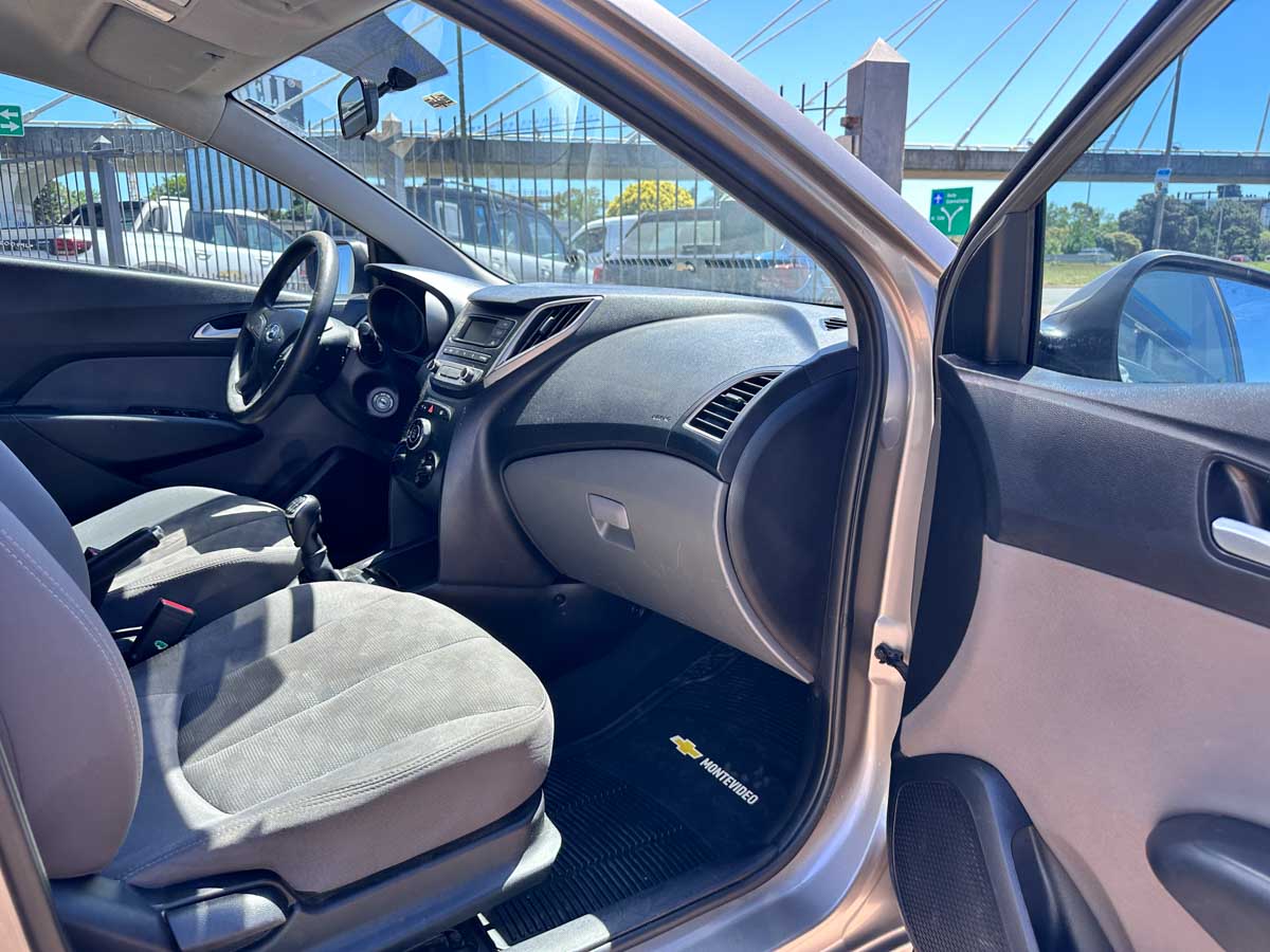 HYUNDAI HB20S 1.6 COMFORT PLUS 2018