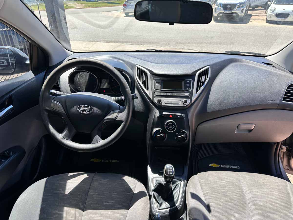 HYUNDAI HB20S 1.6 COMFORT PLUS 2018