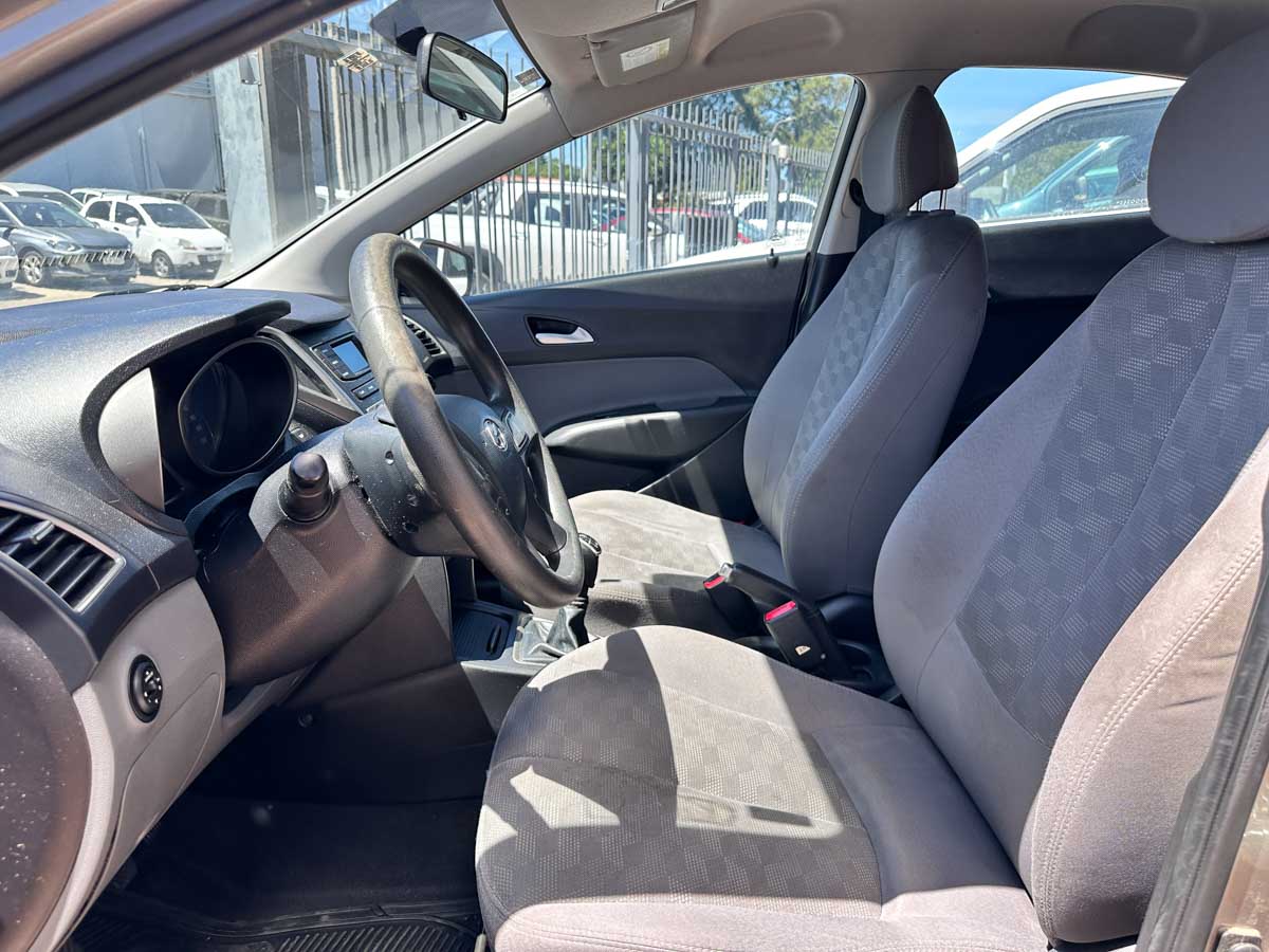 HYUNDAI HB20S 1.6 COMFORT PLUS 2018