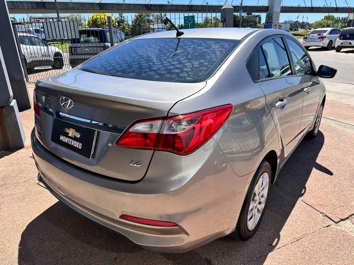 HYUNDAI HB20S 1.6 COMFORT PLUS 2018