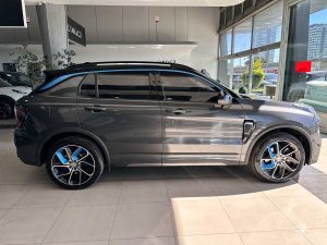LYNK & CO 01 LOUDER PHEV 1.5 TURBO HYBRID 2025