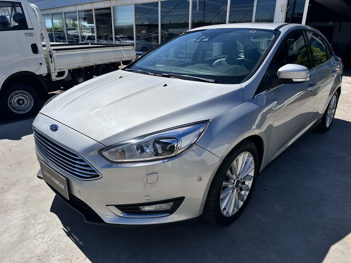 FORD FOCUS TITANIUM 2.0 AT EXTRA FULL 2017