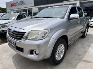 TOYOTA HILUX DC SRV 2.7 MT 2016