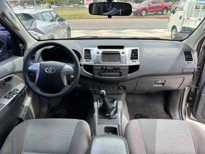 TOYOTA HILUX DC SRV 2.7 MT 2016