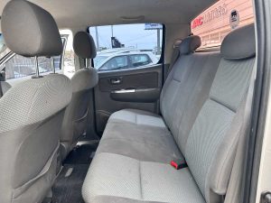 TOYOTA HILUX DC SRV 2.7 MT 2016