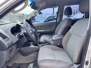 TOYOTA HILUX DC SRV 2.7 MT 2016