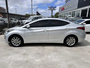 HYUNDAI ELANTRA 1.6 GLS SEDAN 5 PTS FULL 2015