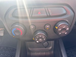 CHEVROLET ONIX JOY 1.0 FULL 2018