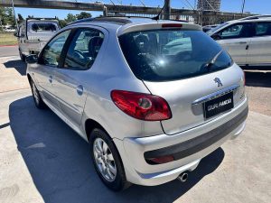 PEUGEO 207 COMPACT 1.4 FULL 2011