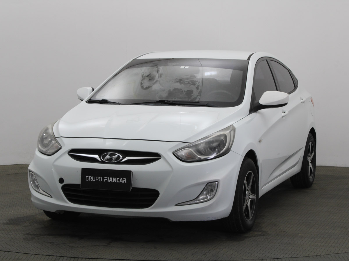 HYUNDAI ACCENT 1.4 GL FULL 2014