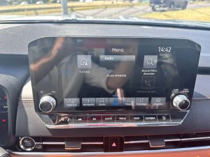 MITUSBISHI OUTLANDER 2.5 AT 4X4 EXTRA FULL 2024