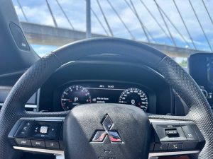 MITUSBISHI OUTLANDER 2.5 AT 4X4 EXTRA FULL 2024