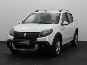 RENAULT SANDERO STEPWAY PRIVILEGE 1.6 MT 2014
