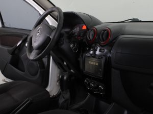 RENAULT SANDERO STEPWAY PRIVILEGE 1.6 MT 2014