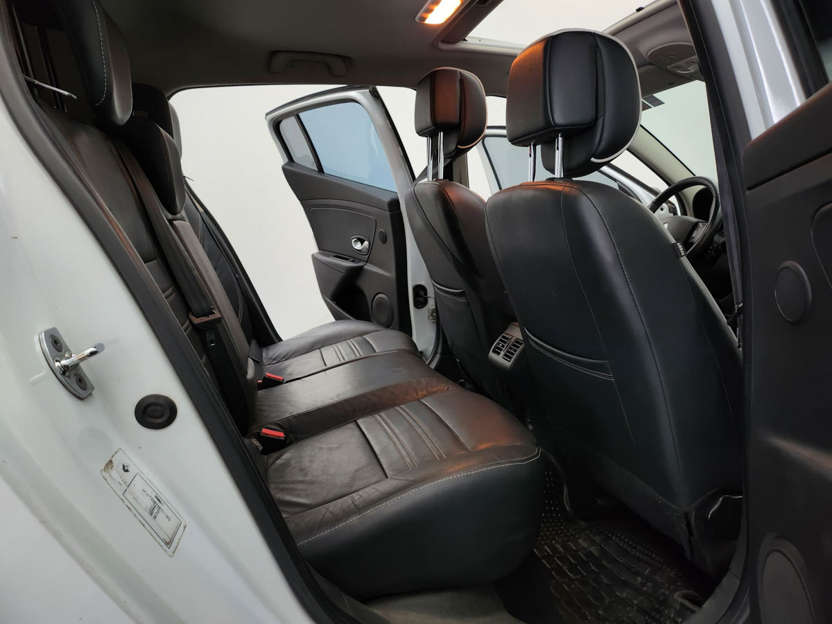 RENAULT MEGANE III PRIVILEGE 2.0 16V PLUS 2014