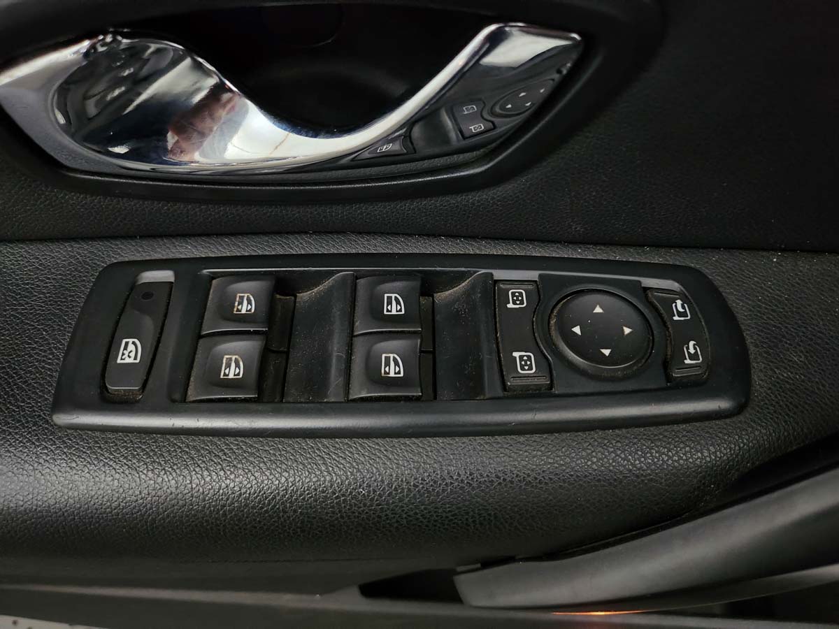 RENAULT MEGANE III PRIVILEGE 2.0 16V PLUS 2014