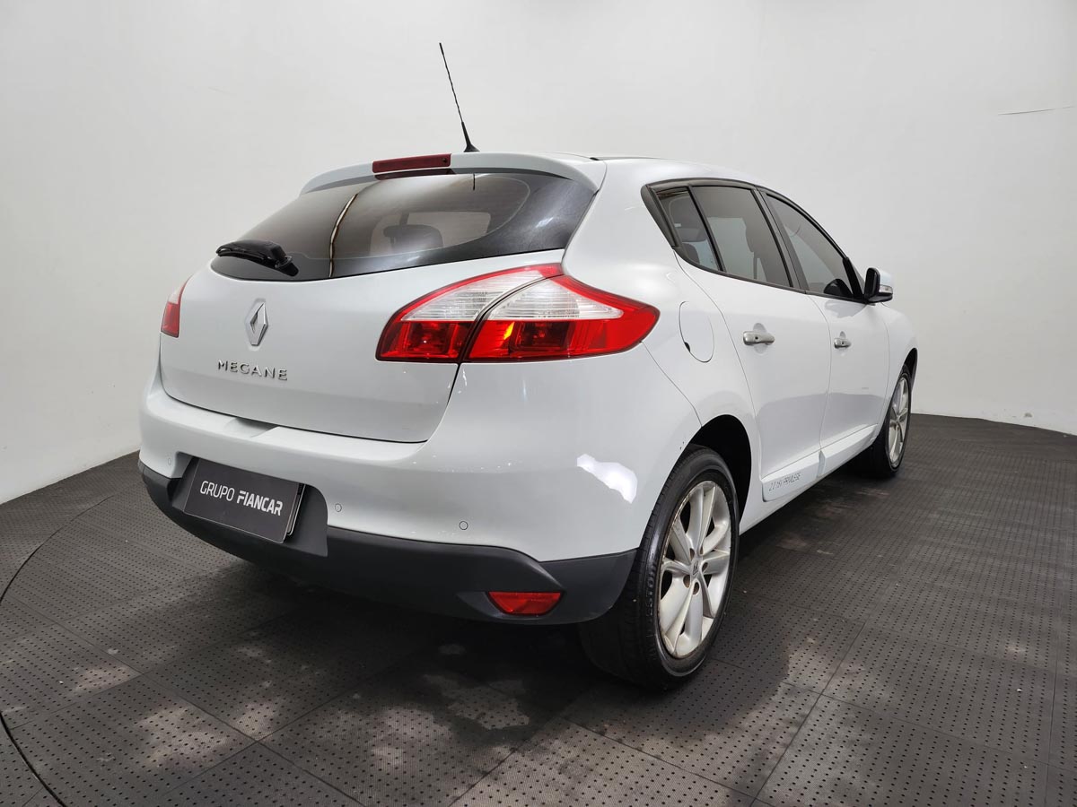 RENAULT MEGANE III PRIVILEGE 2.0 16V PLUS 2014